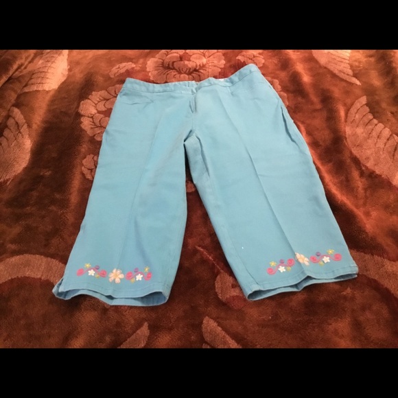 Womens Lovely Fashion Internationals Capris Pants - Picture 7 of 7